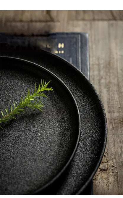 Ceramic Plate Set | Black Japanese-Style Dinnerware